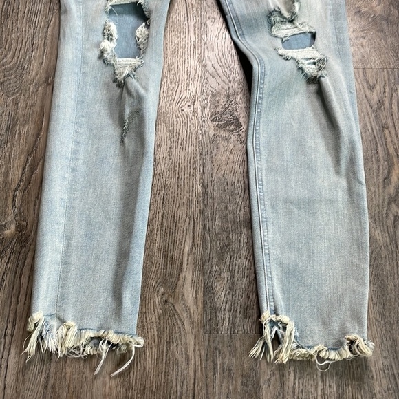 Express Women’s Ankle High Rise, Light Wash, size 2R - Picture 11 of 14